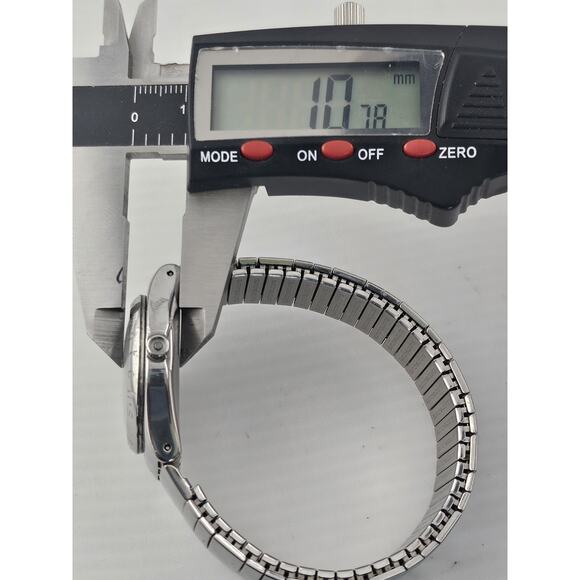 Vintage 1999 Swatch Quartz Watch Irony in-Centric YLS112 New Battery Runs - Picture 11 of 11